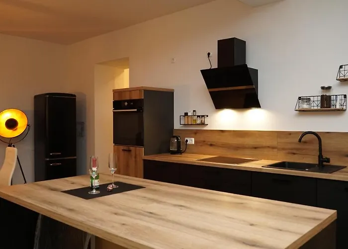 Grosszuegiges Im Loft-stil * 바트베르넥임피흐텔게비르거