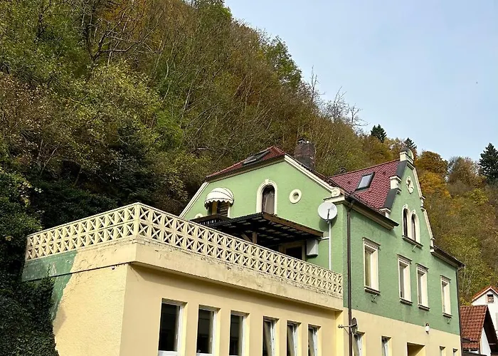 Grosszuegiges Im Loft-stil *
