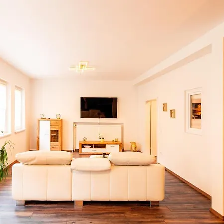 Grosszuegiges Im Loft-stil Bad Berneck im Fichtelgebirge