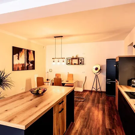 Apartment Grosszuegiges Im Loft-stil *